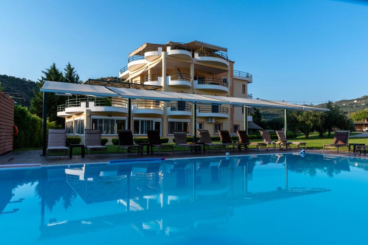 Anilio Plaza Aparthotel Zacharo Bagian luar foto