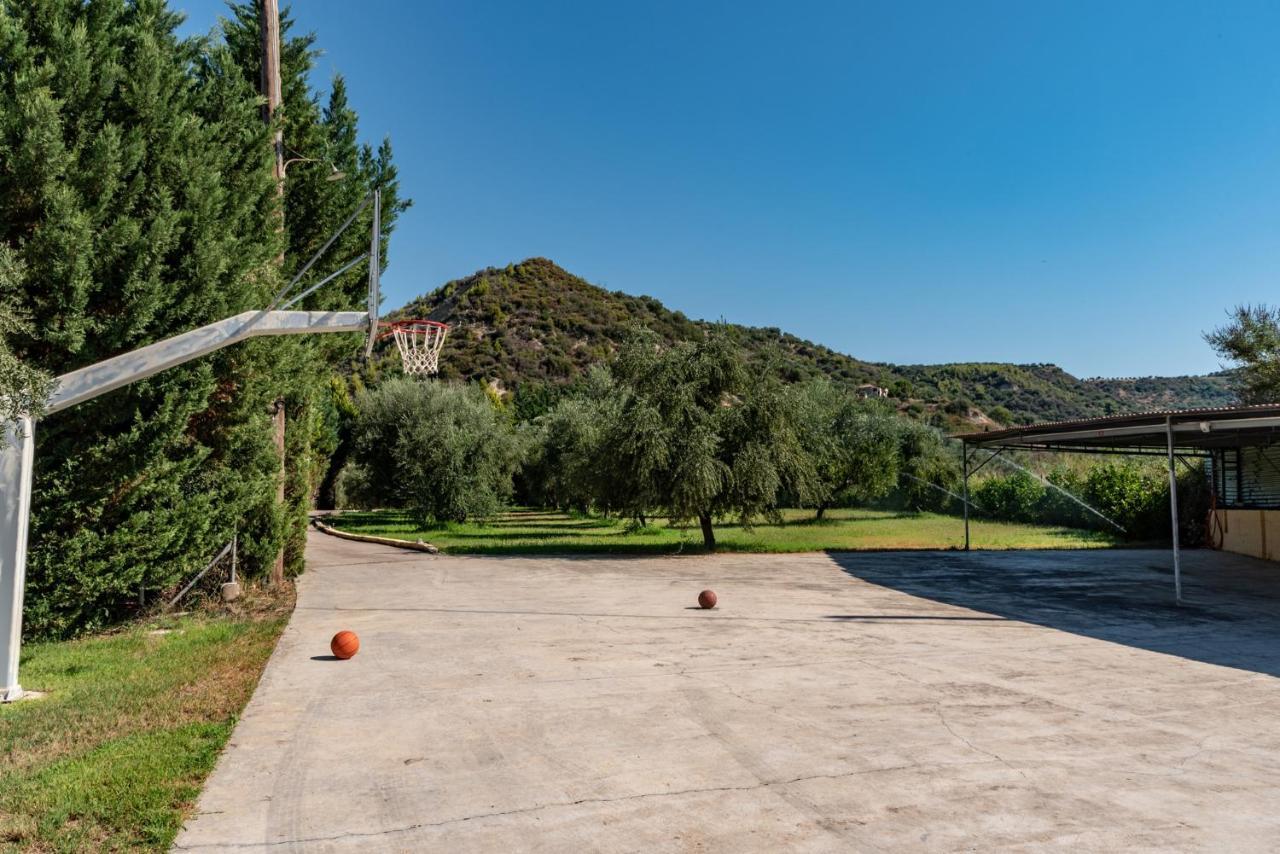 Anilio Plaza Aparthotel Zacharo Bagian luar foto