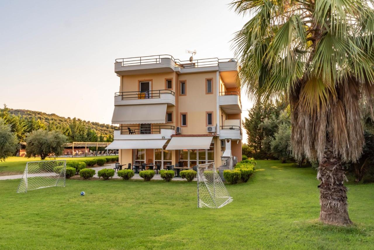 Anilio Plaza Aparthotel Zacharo Bagian luar foto