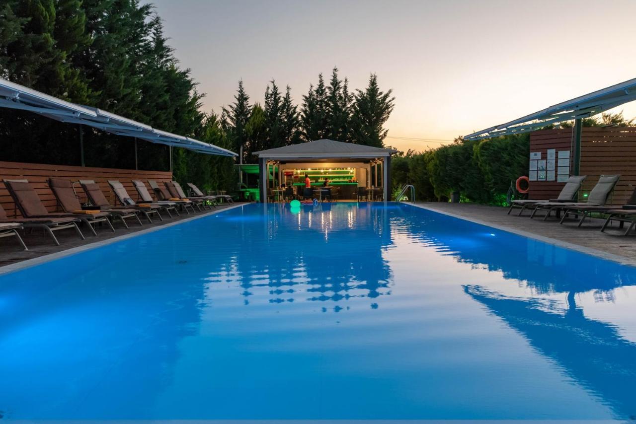 Anilio Plaza Aparthotel Zacharo Bagian luar foto