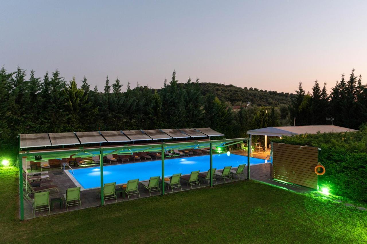 Anilio Plaza Aparthotel Zacharo Bagian luar foto