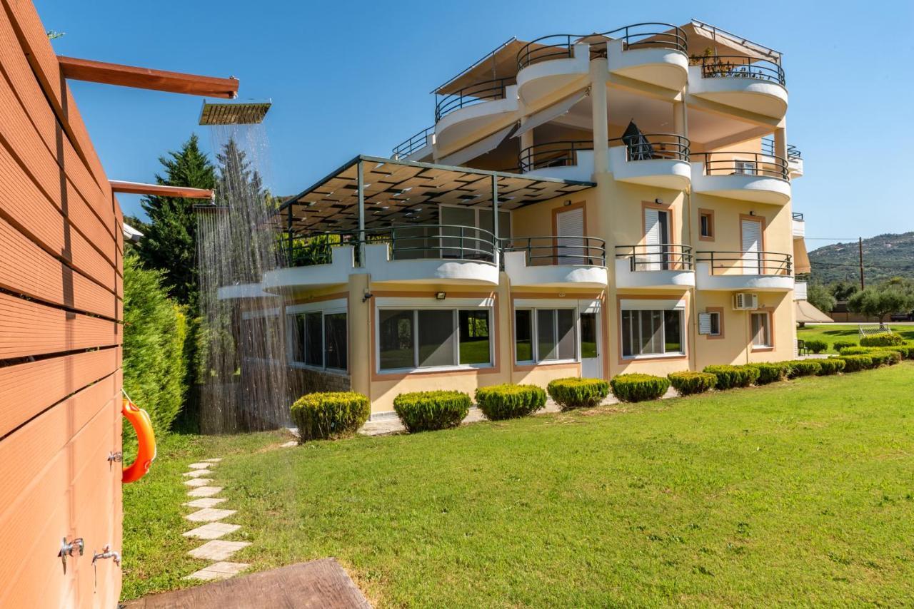Anilio Plaza Aparthotel Zacharo Bagian luar foto