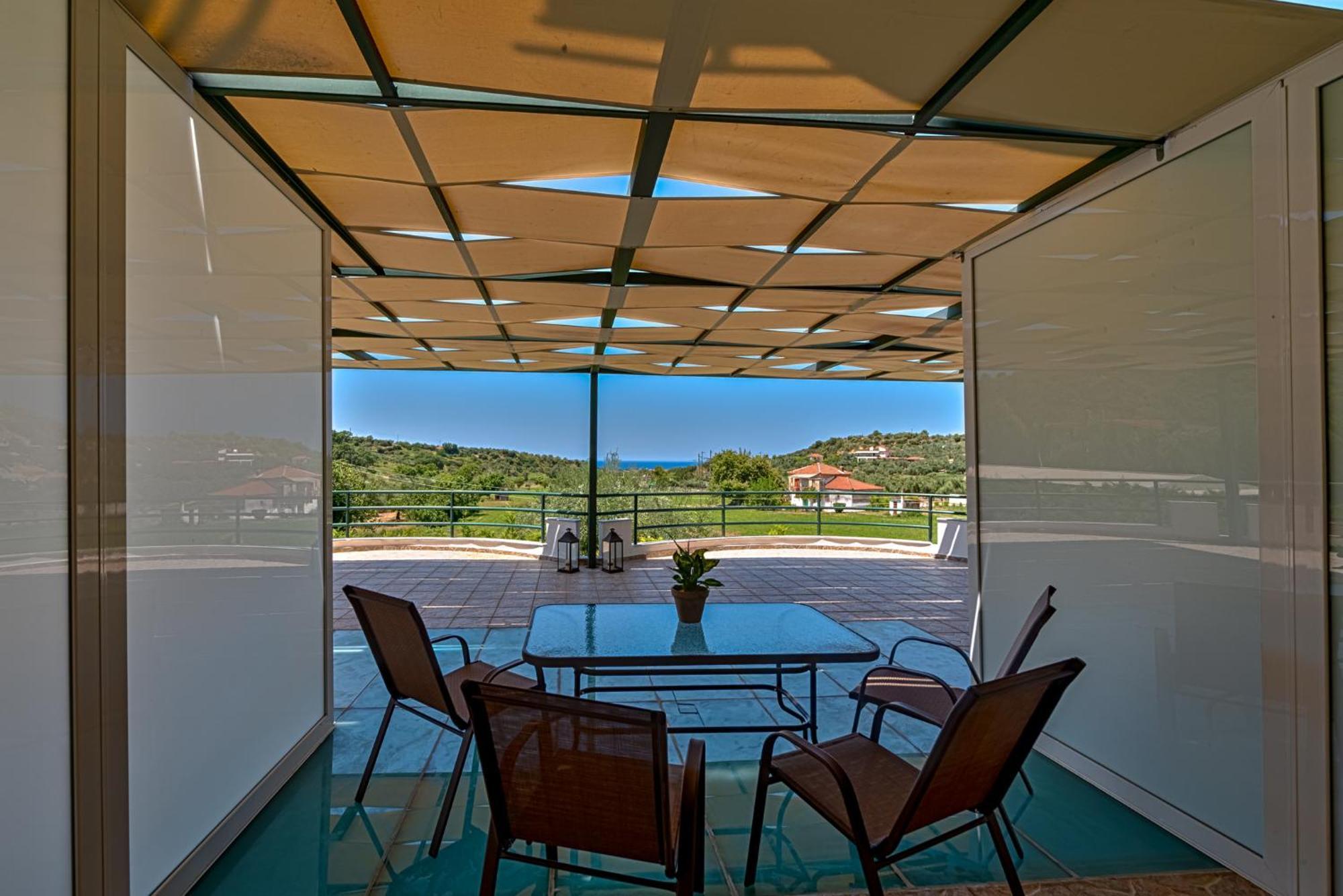 Anilio Plaza Aparthotel Zacharo Ruang foto