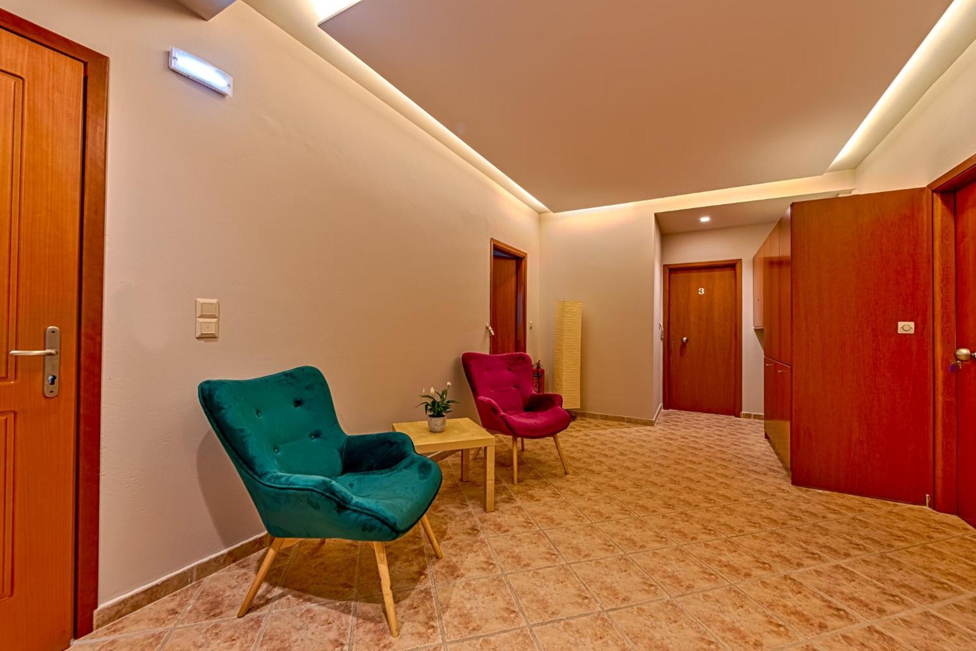 Anilio Plaza Aparthotel Zacharo Ruang foto